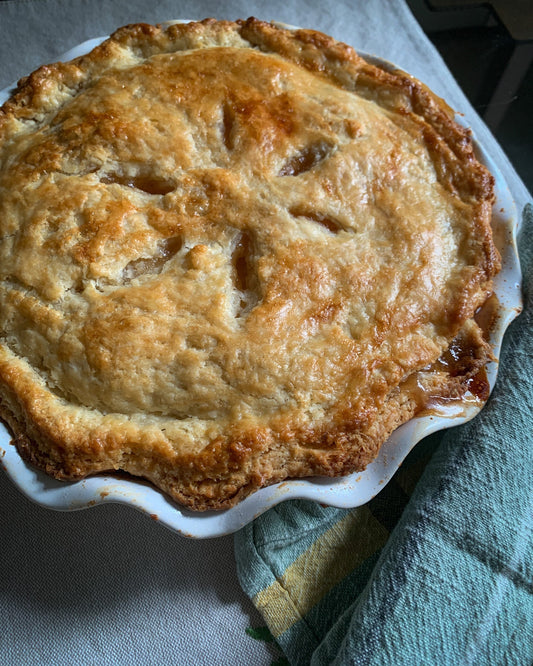 Classic Fall Apple Pie with Buttery, Flaky Crust